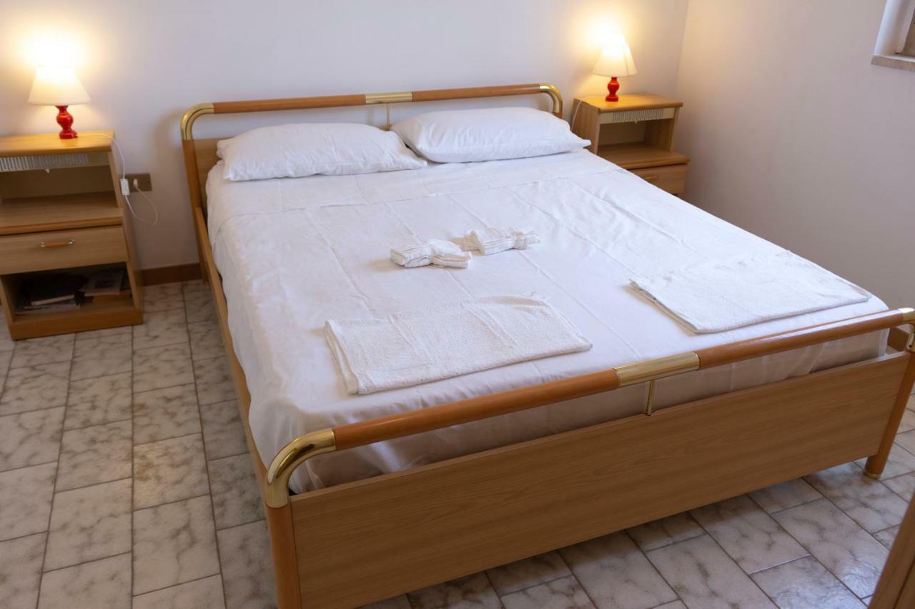 Casa Gelso Apartment Punta Prosciutto Ngoại thất bức ảnh